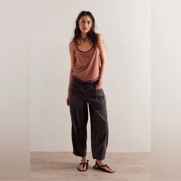 FreePeople WE THE FREE:”SILVERTON” Pull-On Barrel Jeans in Smokescreen NWOT - Picture 1 of 10